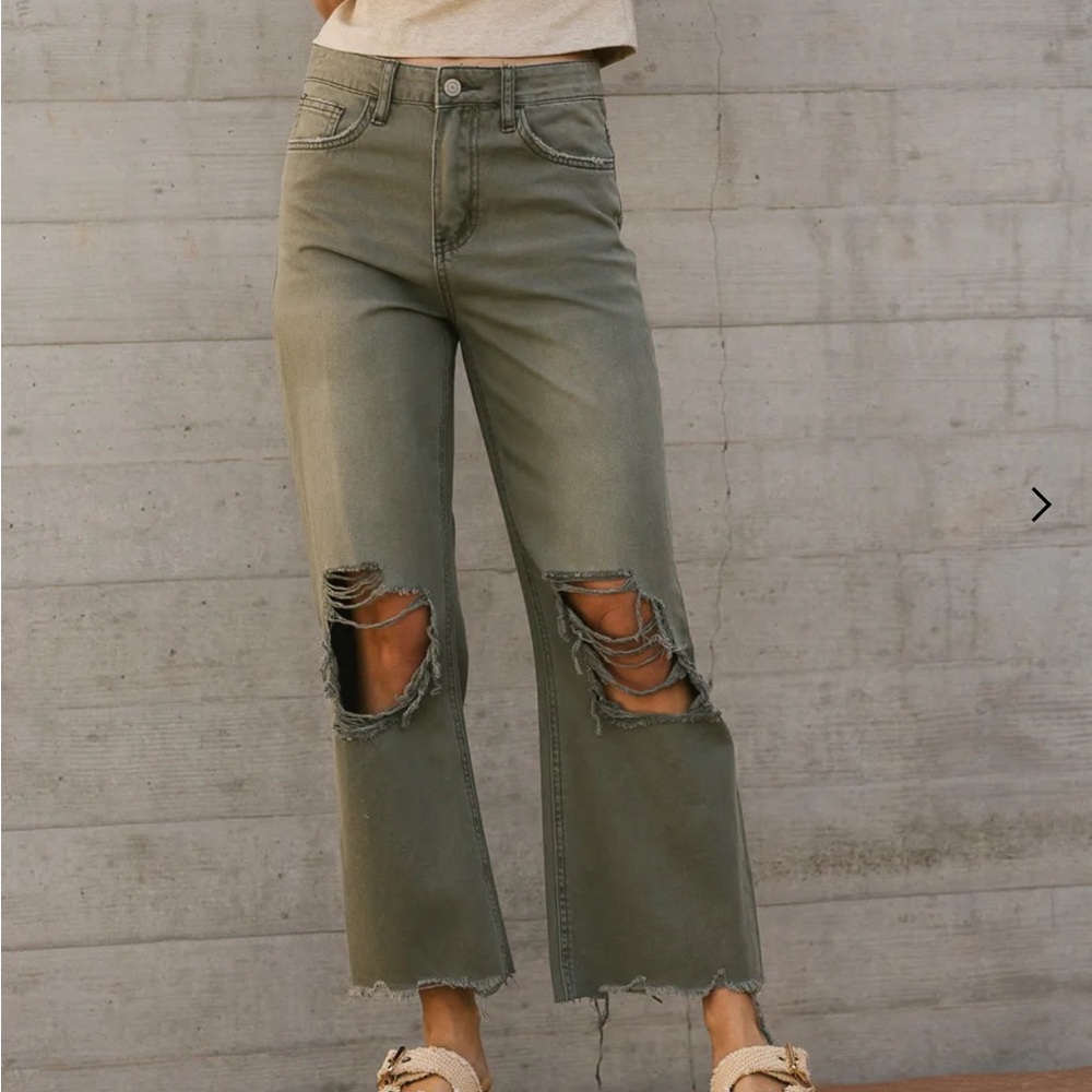 Distressed Wide Leg Cropped Jeans - Picture 1 of 7